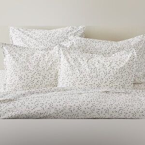 Crate & Barrel | Valeta Grey Organic Full/Queen Printed Duvet Cover